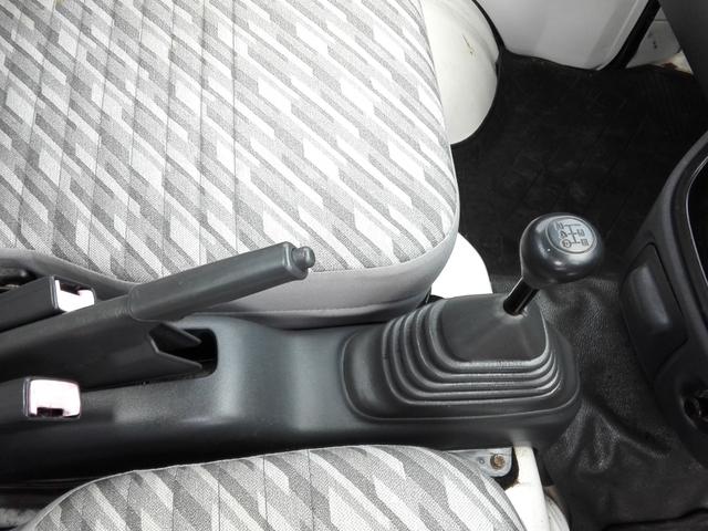 ハイゼットトラック エアコン・パワステ スペシャル 4WD 5速ミッション パワステ エアコン 三方開 走行67900km タイミングチェーン 内外装クリーニング済み 車検2年渡し(31枚目)