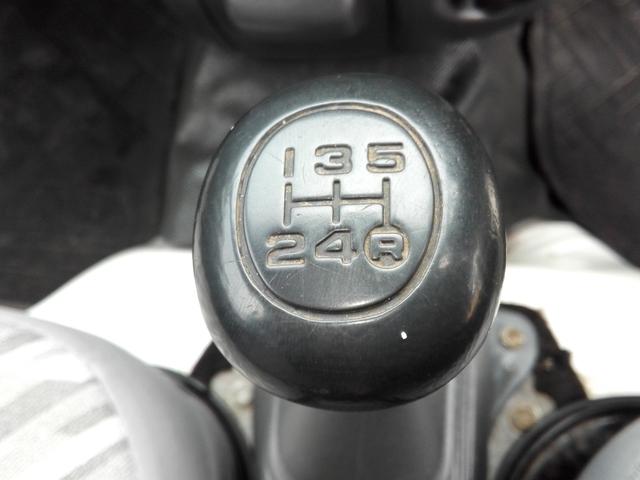 ハイゼットトラック エアコン・パワステ スペシャル 4WD 5速ミッション パワステ エアコン 三方開 走行67900km タイミングチェーン 内外装クリーニング済み 車検2年渡し(32枚目)