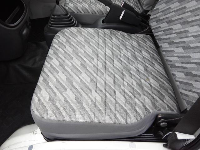 ハイゼットトラック エアコン・パワステ スペシャル 4WD 5速ミッション パワステ エアコン 三方開 走行67900km タイミングチェーン 内外装クリーニング済み 車検2年渡し(40枚目)