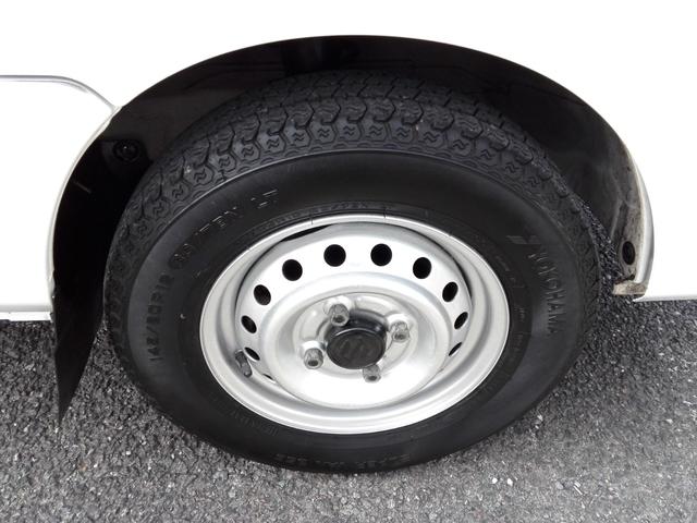 キャリイトラック ＫＣエアコン・パワステ農繁仕様　４ＷＤ　５速ミッション　エアコン　パワステ　三方開　走行１０３０００ｍ　タイミングチェーン　車検９年１２月　内外装クリーニング済（20枚目）