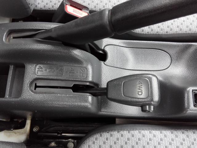 キャリイトラック ＫＣエアコン・パワステ農繁仕様　４ＷＤ　５速ミッション　エアコン　パワステ　三方開　走行１０３０００ｍ　タイミングチェーン　車検９年１２月　内外装クリーニング済（37枚目）