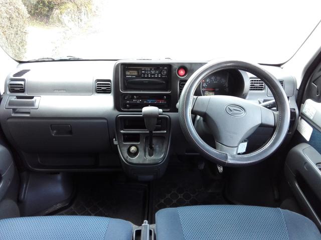 ハイゼットカーゴ クルーズ 4WD ハイルーフ オートマ パワステ エアコン 両側スライドドア Wエアバック 前後パワーウィンドウ 走行127150km タイミングチェーン 内外装クリーニング済 車検8年6月(18枚目)