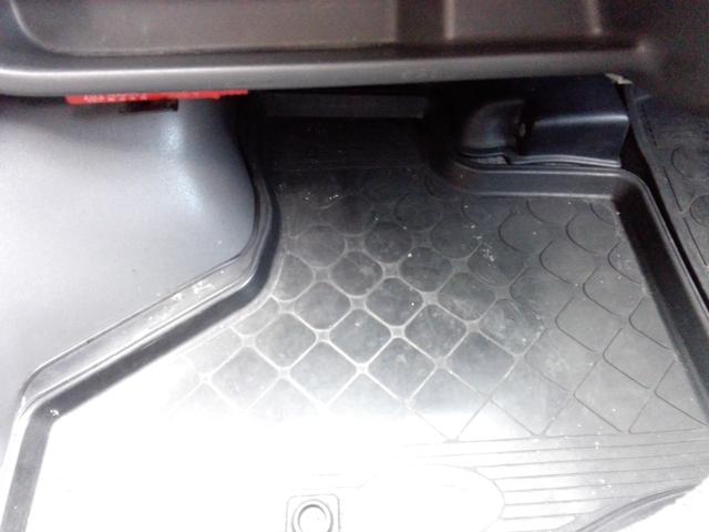 ハイゼットカーゴ クルーズ 4WD ハイルーフ オートマ パワステ エアコン 両側スライドドア Wエアバック 前後パワーウィンドウ 走行127150km タイミングチェーン 内外装クリーニング済 車検8年6月(38枚目)