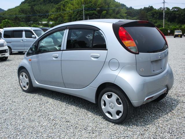 アイ ファーストアニバーサリーエディション　／ＥＴＣ／ＣＤデッキ／電格ミラー／タイミングチェーン／車検整備付き（7枚目）