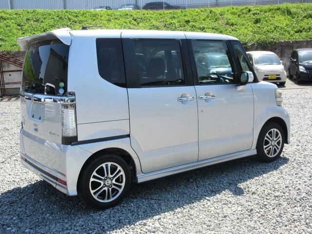 Ｎ－ＢＯＸ＋カスタム Ｇ・Ｌパッケージ　／片側電動スライド・ドア／両側スライド・ドア／スマートキー／プッシュスタート／アイドリングストップ／横滑り防止装置／アルミホイール／ＨＩＤライト／盗難防止（6枚目）