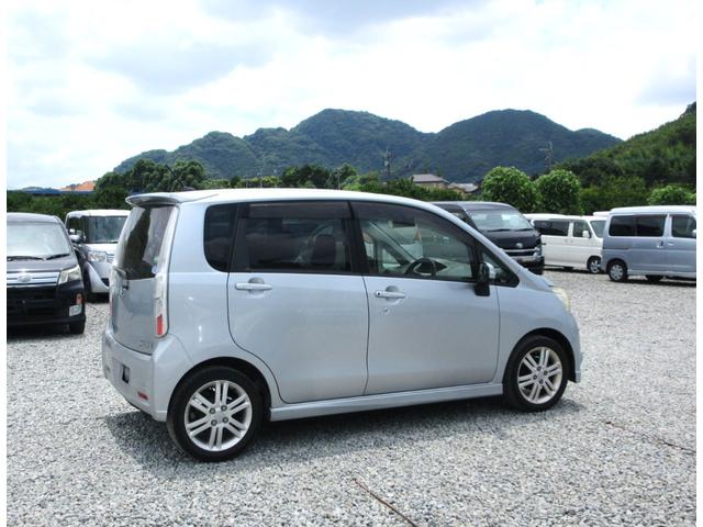 ムーヴ カスタム　ＲＳ　／ターボ／ナビ／Ｂｌｕｅｔｏｏｔｈ／フルセグＴＶ・ＤＶＤ再生／スマートキー／プッシュスタート／アイドリングストップ／アルミホイール／ＨＩＤライト／盗難防止（8枚目）
