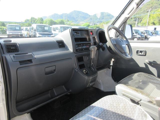 ハイゼットカーゴ スペシャルクリーン　・ハイルーフ／４ＷＤ／エアコン／パワステ／両側スライド・ドア／集中ドアロック／ＥＴＣ／タイミングチェーン／車検整備付き（8枚目）