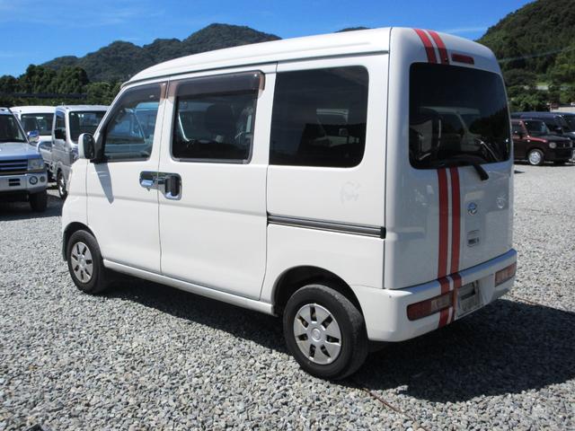 ハイゼットカーゴ クルーズターボ55thアニバサリゴールドエディション /キーレス/パワーウィンドウ/エアコン/パワステ/ナビ/TV/両側スライド・ドア/ETC/タイミングチェーン/車検整備付き(9枚目)