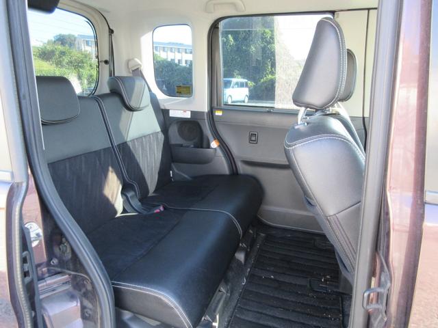 タント カスタムＸ　トップエディションＳＡ　／ＨＤＤナビ／Ｂｌｕｅｔｏｏｔｈ／フルセグＴＶ・ＤＶＤ再生／バックカメラ／片側電動スライド・ドア／両側スライド・ドア／スマートキー／プッシュスタート（15枚目）