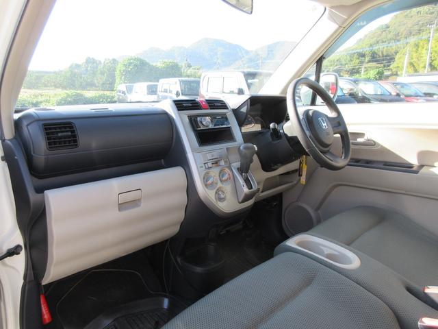 装備に関してはグレードにより自動でチェックが入ります。キーレス・オーディオ・アルミホイールなどは現車を店頭にてご確認ください。