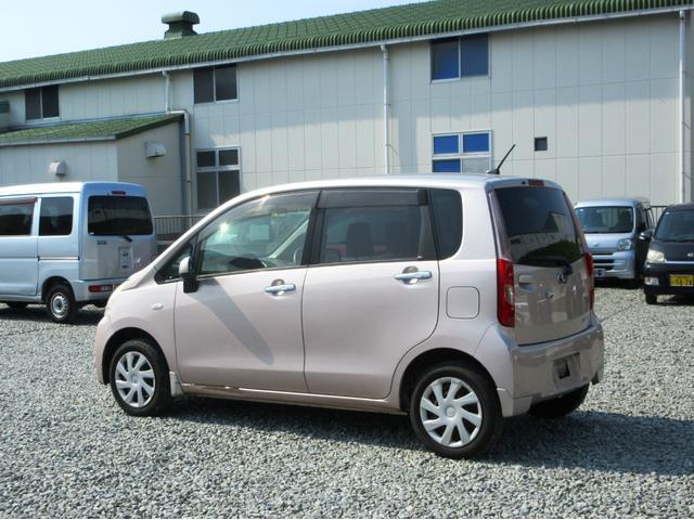 ステラ Ｌ　／ナビ／ＴＶ／バックカメラ／アイドリングストップ／盗難防止／キーレス／ＣＤデッキ／タイミングチェーン／車検整備付き（10枚目）