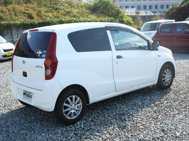 装備に関してはグレードにより自動でチェックが入ります。キーレス・オーディオ・アルミホイールなどは現車を店頭にてご確認ください。