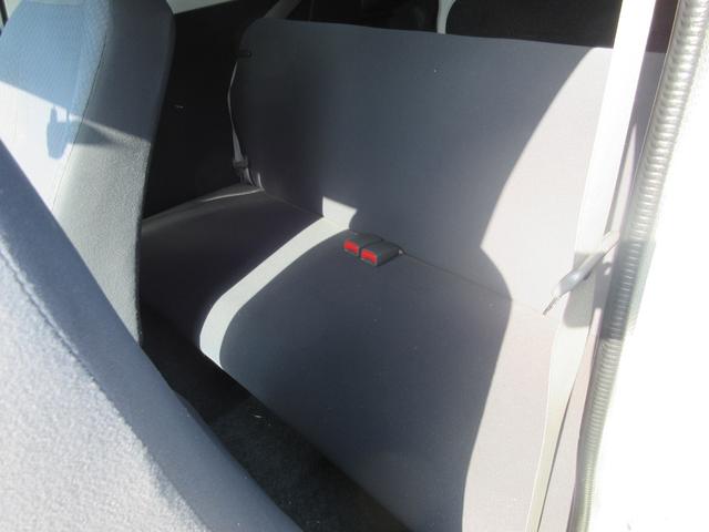 【保証の範囲】　エンジン・ミッション・ブレーキ等の主要箇所を保証します。保証を受けるためには車両を店頭に持ち込んで頂く必要があります。任意保険等のロードサービスを使っていただくことをお勧めします。