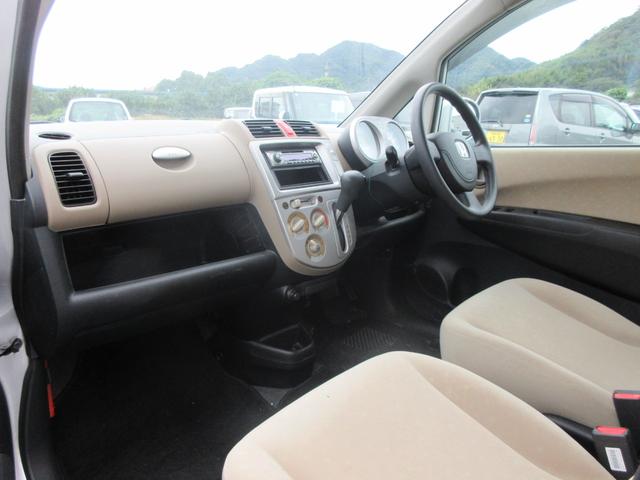 装備に関してはグレードにより自動でチェックが入ります。キーレス・オーディオ・アルミホイールなどは現車を店頭にてご確認ください。