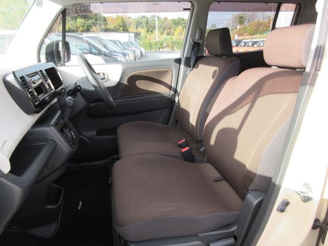 ＭＲワゴン Ｘ　／スマートキー／プッシュスタート／盗難防止／ＣＤデッキ／ウィンカーミラー／タイミングチェーン／車検整備付き（9枚目）