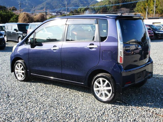 ステラ カスタムＲ　／ナビ／Ｂｌｕｅｔｏｏｔｈ／ＴＶ・ＤＶＤ再生／スマートキー／プッシュスタート／アイドリングストップ／アルミホイール／ＨＩＤライト／盗難防止／ＥＴＣ（9枚目）