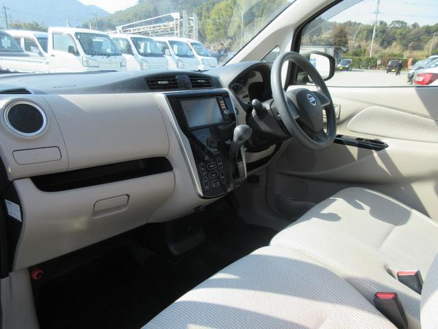 電話等での契約・取り置き等は一切行っていません。店頭での申込金の入金、又は、振り込み等での入金いずれの場合でも先に入金をされたお客様を優先いたします。