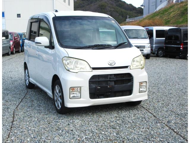 ルクラカスタム Ｒリミテッド　／スマートキー／アイドリングストップ／アルミホイール／ＨＩＤライト／盗難防止／ＥＴＣ／ウィンカー／タイミングチェーン／車検整備付き（5枚目）