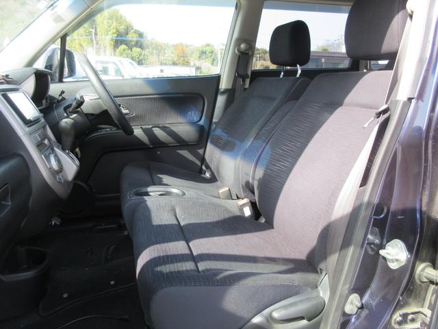 ゼストスパーク Ｗ　／ＨＤＤナビ／Ｂｌｕｅｔｏｏｔｈ／フルセグＴＶ・ＤＶＤ再生／スマートキー／アルミホイール／ＨＩＤライト／ＥＴＣ／ウィンカーミラー（11枚目）