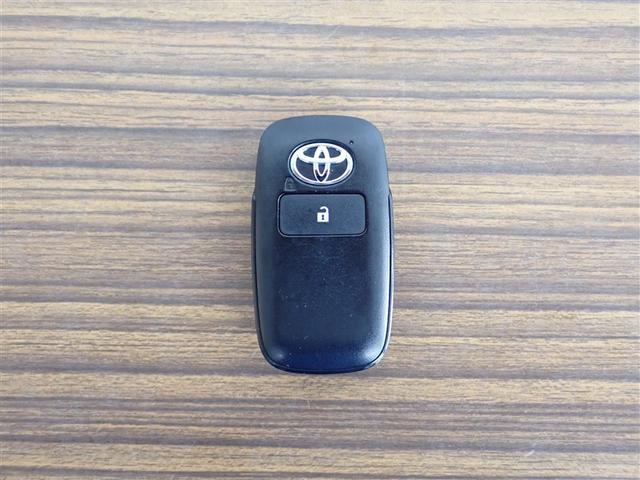 ライズ Ｚ　誤発進抑制機能　エアコン　テレビ　スマートキー＆プッシュスタート　地デジＴＶ　ＶＳＡ　盗難防止装置　アイドリングストップ機能　クルコン　バックモニター　ＬＥＤヘッドライト　アルミホイール　Ｗエアバック（24枚目）