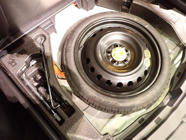 カローラツーリング ハイブリッド ダブルバイビー バックモニター フルセグTV LEDライト クルコン 横滑り防止 盗難防止装置 ナビ・TV エアバッグ ETC ABS 助手席エアバッグ キーレス メモリーナビ アルミホイール オートエアコン(8枚目)