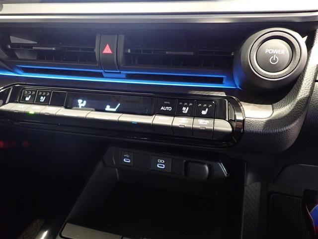 プリウス Ｚ　ＴＶナビ　セキュリティー　ＡＷ　オートエアコン　クルーズコントロール　運転席パワーシート　横滑り防止装置　ＡＢＳ　運転席エアバッグ　パワーウインドウ　メモリナビ　パワステ　キーフリー　スマートキー（16枚目）