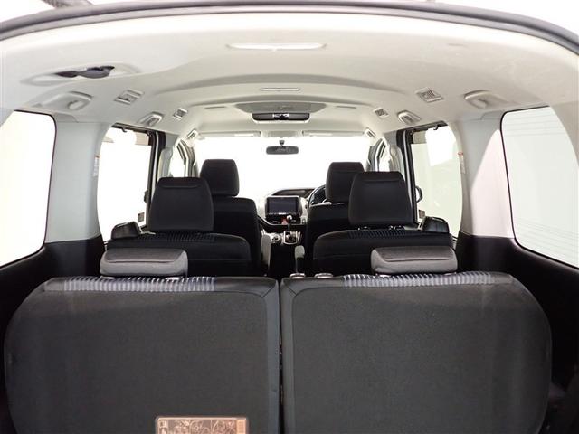 ヴォクシー ＺＳ　煌　地上デジタル　両側パワードア　アイドリングストップ車　パワーウィンド　横滑防止　整備記録簿　ＤＶＤ可　盗難防止装置　スマートエントリー　Ｂカメラ　ＬＥＤヘッドライト　メモリーナビ　３列シート　ＥＴＣ（8枚目）