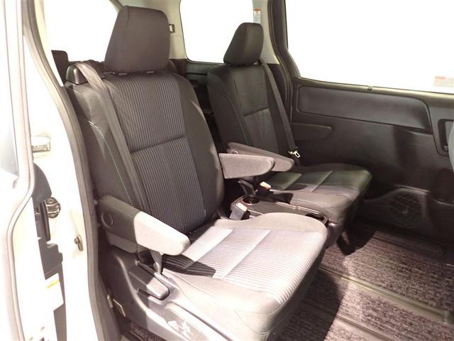 ヴォクシー ＺＳ　煌　地上デジタル　両側パワードア　アイドリングストップ車　パワーウィンド　横滑防止　整備記録簿　ＤＶＤ可　盗難防止装置　スマートエントリー　Ｂカメラ　ＬＥＤヘッドライト　メモリーナビ　３列シート　ＥＴＣ（12枚目）