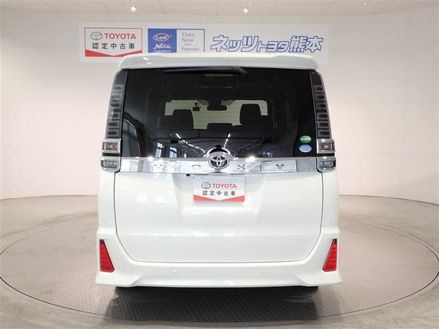 ヴォクシー ＺＳ　煌　地上デジタル　ＴＳＳ　両側パワードア　アイドリングストップ車　パワーウィンド　横滑防止　整備記録簿　ＤＶＤ可　盗難防止装置　スマートエントリー　Ｂカメラ　ＬＥＤヘッドライト　メモリーナビ　３列シート（6枚目）