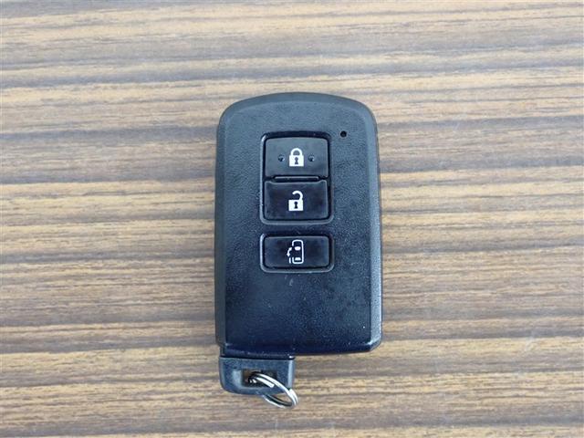 シエンタ Ｘ　ワンオーナー車　記録簿付き　地デジフルセグ　セキュリティ　ＡＡＣ　Ｗエアバック　横滑り防止　バックモニタ　Ｓキー　運転席エアバック　ナビＴＶ　キーレスエントリー　メモリーナビゲーション　ＡＢＳ付き（25枚目）