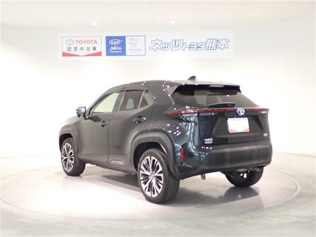 ヤリスクロス ハイブリッドＺ　スマキー　リモコンキー　地上デジタルＴＶ　テレビ　衝突被害軽減ブレーキ　イモビライザー　エアコン　パワーシート　オートクルーズ　アルミホイール　バックガイドモニター　ＬＥＤヘッドライト　１オナ　ＡＢＳ（5枚目）