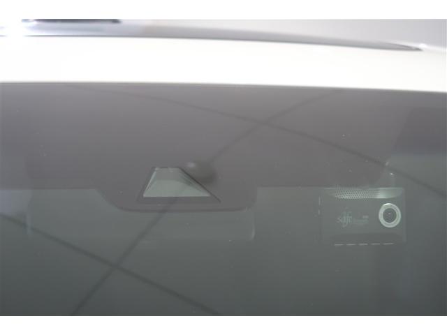 ヴェルファイアハイブリッド Ｚ　ゴールデンアイズ　オートエアコン　記録簿　キーレス　ＥＴＣ車載器　盗難防止システム　ナビＴＶ　クルーズコントロール　Ｂカメラ　４ＷＤ　３列シート　サンルーフ　スマートキー　ＤＶＤ再生　メモリーナビ　パワーシート　ＰＣＳ（22枚目）