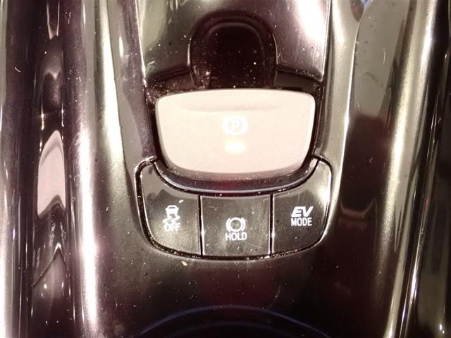 Ｃ－ＨＲ Ｇ　モード　ネロ　セーフティプラス　ＰＣＳ　点検記録簿　ワンオーナ　盗難防止　Ｒカメラ　ＬＥＤライト　フルセグＴＶ　アルミ　クルーズＣ　エアバッグ　ＡＢＳ　スマートキ－　ＥＴＣ車載器　キーフリー　オートエアコン　横滑り防止　ＴＶ（16枚目）