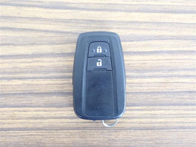 Ｃ－ＨＲ Ｇ　モード　ネロ　セーフティプラス　ＰＣＳ　点検記録簿　ワンオーナ　盗難防止　Ｒカメラ　ＬＥＤライト　フルセグＴＶ　アルミ　クルーズＣ　エアバッグ　ＡＢＳ　スマートキ－　ＥＴＣ車載器　キーフリー　オートエアコン　横滑り防止　ＴＶ（27枚目）