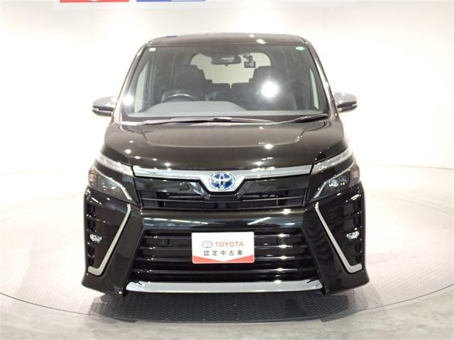 ヴォクシー ハイブリッドＺＳ　プリクラッシュ　スマキー　１オーナー　オートエアコン　ナビＴＶ　ＥＴＣ車載器　イモビ　ＬＥＤヘッドライ　アルミ　地デジ　エアバック　両席エアバック　ＡＢＳ　キーレス　３列シート　メモリーナビ（2枚目）