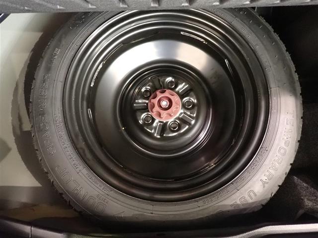 ヴォクシー ハイブリッドＺＳ　プリクラッシュ　スマキー　１オーナー　オートエアコン　ナビＴＶ　ＥＴＣ車載器　イモビ　ＬＥＤヘッドライ　アルミ　地デジ　エアバック　両席エアバック　ＡＢＳ　キーレス　３列シート　メモリーナビ（10枚目）