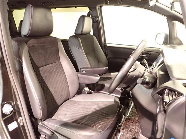 ヴォクシー ハイブリッドＺＳ　プリクラッシュ　スマキー　１オーナー　オートエアコン　ナビＴＶ　ＥＴＣ車載器　イモビ　ＬＥＤヘッドライ　アルミ　地デジ　エアバック　両席エアバック　ＡＢＳ　キーレス　３列シート　メモリーナビ（11枚目）