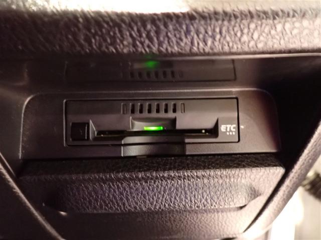 ヴォクシー ＺＳ　煌　地上デジタル　ＴＳＳ　両側パワードア　アイドリングストップ車　パワーウィンド　横滑防止　１オーナ　ＤＶＤ可　盗難防止装置　スマートエントリー　Ｂカメラ　ＬＥＤヘッドライト　メモリーナビ　３列シート（20枚目）