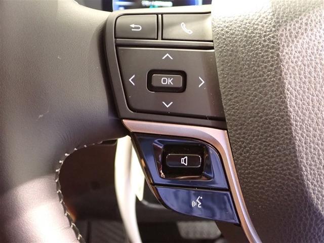 �X�e�A�����O�X�C�b�`�́A�I�[�f�B�I�����A�n���Y�t���[�d�b�A�f�B�X�v���C�̐؂�ւ����A�^�]���n���h��������������ɑ���ł���̂ŁA���S�^�]�ɍv�����Ă��܂���