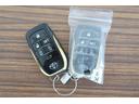 Ｚ　ゴールデンアイズ　オートエアコン　記録簿　キーレス　ＥＴＣ車載器　盗難防止システム　ナビＴＶ　クルーズコントロール　Ｂカメラ　４ＷＤ　３列シート　サンルーフ　スマートキー　ＤＶＤ再生　メモリーナビ　パワーシート　ＰＣＳ（25枚目）
