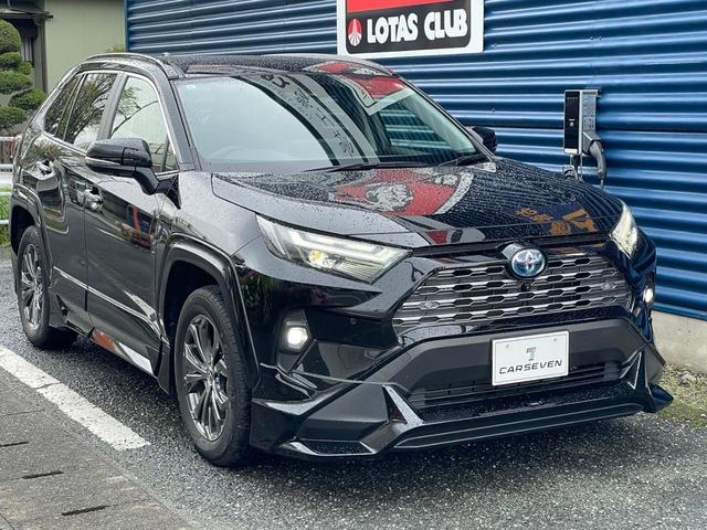 ＲＡＶ４ ハイブリッドＧ　Ｅ－Ｆｏｕｒ　４ＷＤ　純正１０．５型ナビ・フルセグＴＶ　全方位カメラ　パノラマルーフ　ワンオーナー・禁煙車　本革パワーシート（エアコン・ヒーター）　レーダークルーズコントロール　ビルトインＥＴＣ２．０（4枚目）