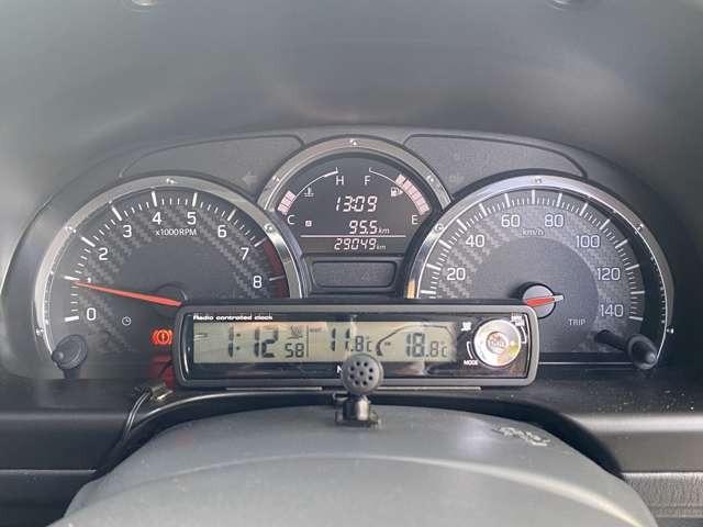 ジムニー ランドベンチャー　４ＷＤ　ターボ　５速マニュアル車　シートヒーター　バックカメラ　ナビ　Ｂｌｕｅｔｏｏｔｈ　キーレス　ＥＴＣ　プライバシーガラス　アルミホイール　電動格納ミラー（18枚目）