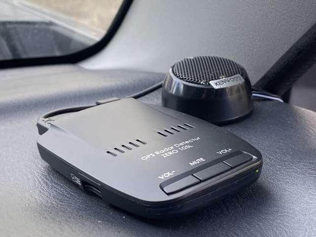 ジムニー ランドベンチャー　４ＷＤ　ターボ　５速マニュアル車　シートヒーター　バックカメラ　ナビ　Ｂｌｕｅｔｏｏｔｈ　キーレス　ＥＴＣ　プライバシーガラス　アルミホイール　電動格納ミラー（23枚目）