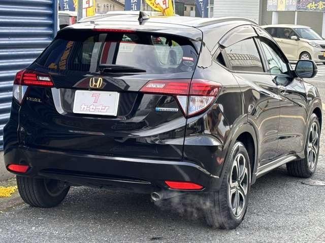 ヴェゼル ハイブリッドＺ・ホンダセンシング　パドルシフト　クルーズコントロール　ナビＴＶ　バックカメラ　Ｂｌｕｅｔｏｏｔｈ　ＵＳＢ　ＨＤＭＩ　ドラレコ　ＥＴＣ　衝突被害軽減ブレーキ　レーンアシスト　オートヘッドライト（4枚目）