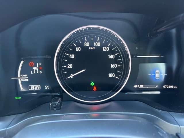 ヴェゼル ハイブリッドＺ・ホンダセンシング　パドルシフト　クルーズコントロール　ナビＴＶ　バックカメラ　Ｂｌｕｅｔｏｏｔｈ　ＵＳＢ　ＨＤＭＩ　ドラレコ　ＥＴＣ　衝突被害軽減ブレーキ　レーンアシスト　オートヘッドライト（32枚目）