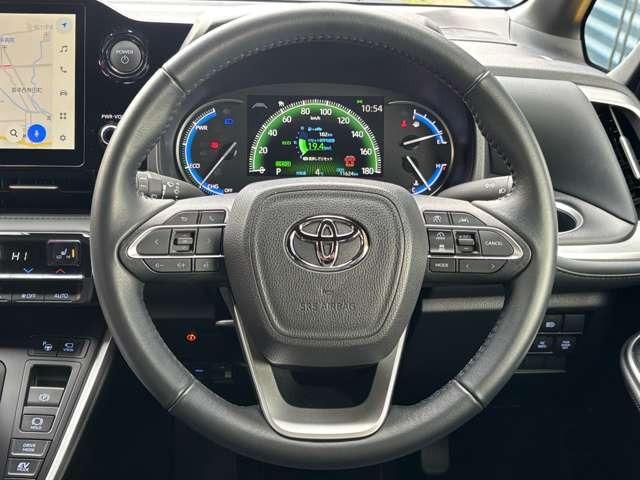 ヴォクシー ハイブリッドＳ－Ｚ　７人乗り　ナビ　Ｂｌｕｅｔｏｏｔｈ　クルーズコントロール　ドラレコ　ＥＴＣ　両側パワースライドドア　シートヒーター　オートヘッドライト　オートマチックハイビーム（13枚目）