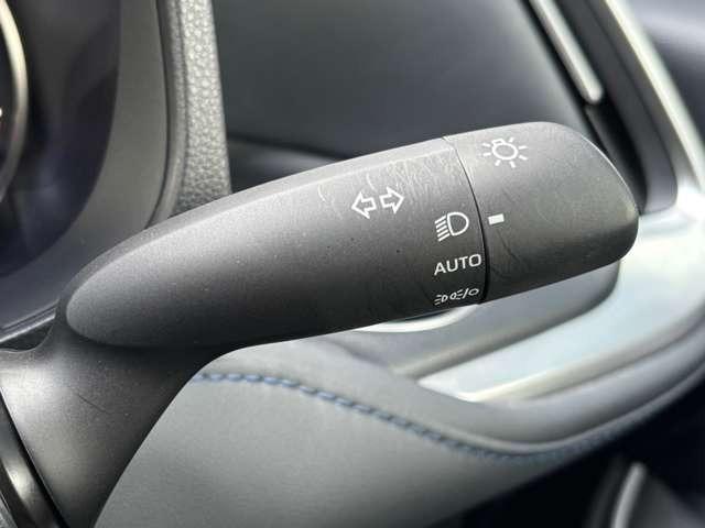 ヴォクシー ハイブリッドＳ－Ｚ　７人乗り　ナビ　Ｂｌｕｅｔｏｏｔｈ　クルーズコントロール　ドラレコ　ＥＴＣ　両側パワースライドドア　シートヒーター　オートヘッドライト　オートマチックハイビーム（29枚目）