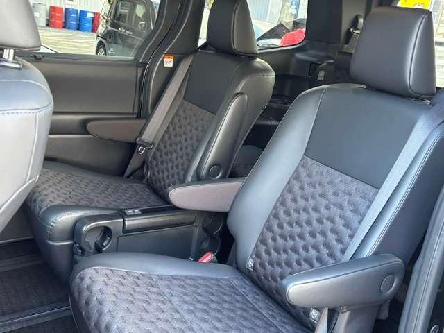 ヴォクシー ハイブリッドＳ－Ｚ　７人乗り　ナビ　Ｂｌｕｅｔｏｏｔｈ　クルーズコントロール　ドラレコ　ＥＴＣ　両側パワースライドドア　シートヒーター　オートヘッドライト　オートマチックハイビーム（43枚目）