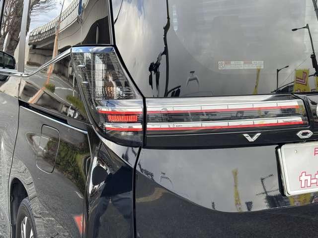 ヴォクシー ハイブリッドＳ－Ｚ　７人乗り　ナビ　Ｂｌｕｅｔｏｏｔｈ　クルーズコントロール　ドラレコ　ＥＴＣ　両側パワースライドドア　シートヒーター　オートヘッドライト　オートマチックハイビーム（46枚目）