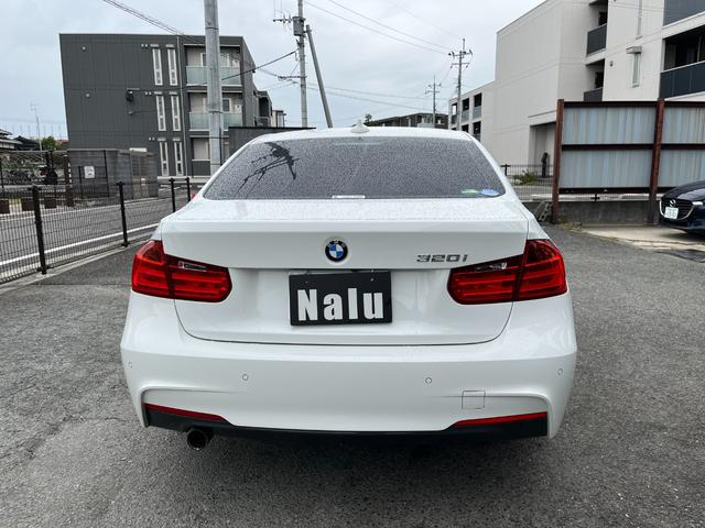 ３シリーズ ３２０ｉ　ＥＴＣ　バックカメラ　デイライトコーティング　シートヒーター　ナビ（9枚目）
